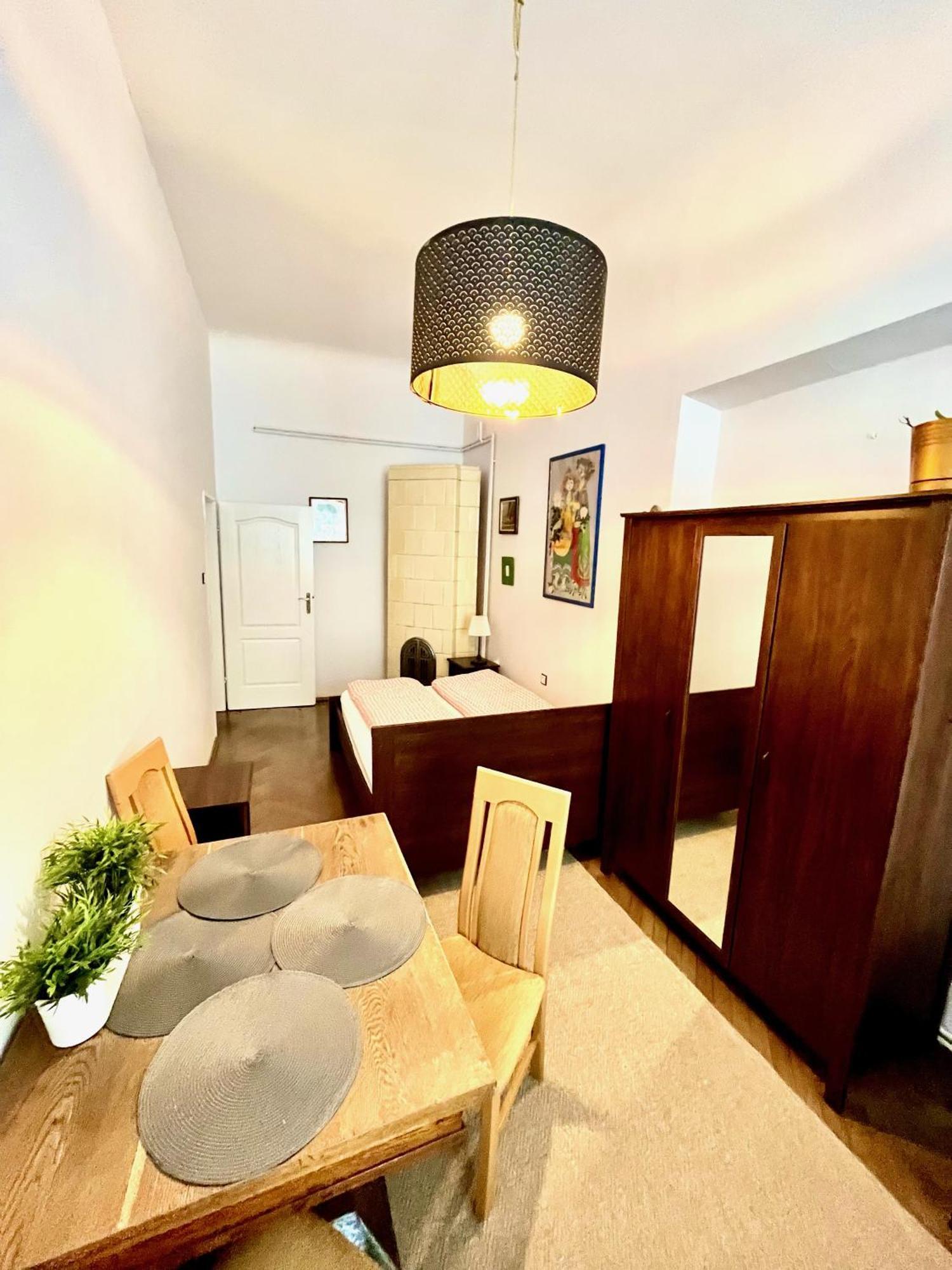 クラクフ ポコイエ ゴシチンナ ビッシナ Bed & Breakfast エクステリア 写真