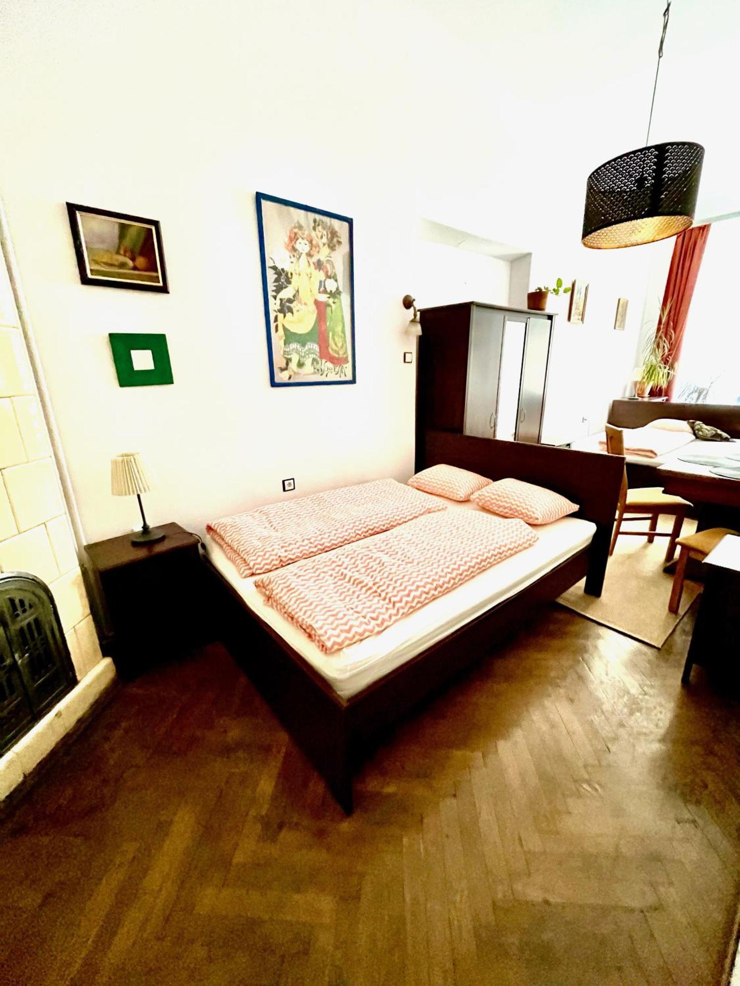 クラクフ ポコイエ ゴシチンナ ビッシナ Bed & Breakfast エクステリア 写真